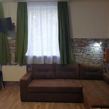 Kid Familia Panzio Balatonszarszo Bed and Breakfast Εξωτερικό φωτογραφία