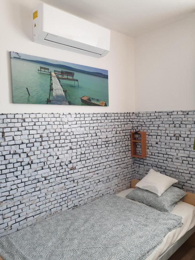 Kid Familia Panzio Balatonszarszo Bed and Breakfast Εξωτερικό φωτογραφία