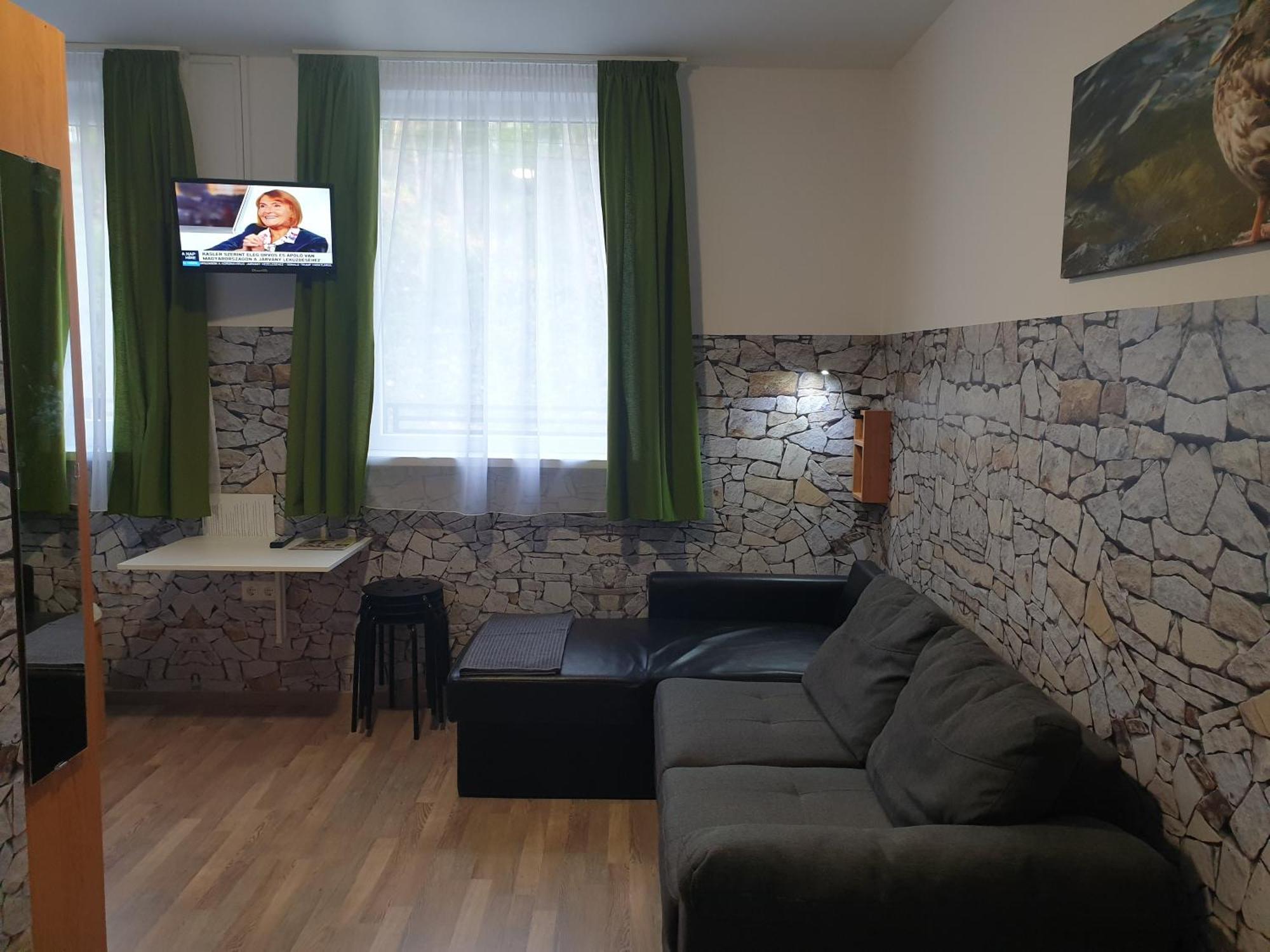 Kid Familia Panzio Balatonszarszo Bed and Breakfast Εξωτερικό φωτογραφία